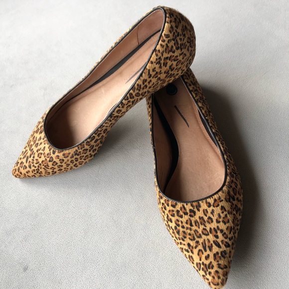 Caslon ~ Laurel Pointed Toe Water Resistant Flat ~ Women’s Size 10 - Picture 8 of 11